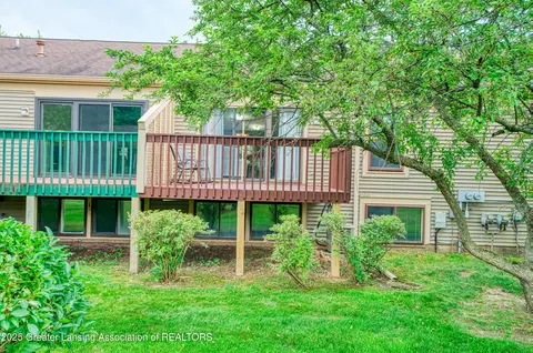 6528 Springtree Ln #31, Lansing, MI 48917 photo 4