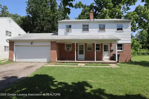 3700-3702 Malibu Dr, Lansing, MI 48911