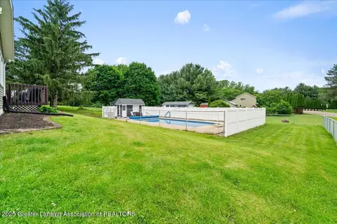Exterior - 13543 Turner Rd, Dewitt, MI 48820 photo 11 of 13