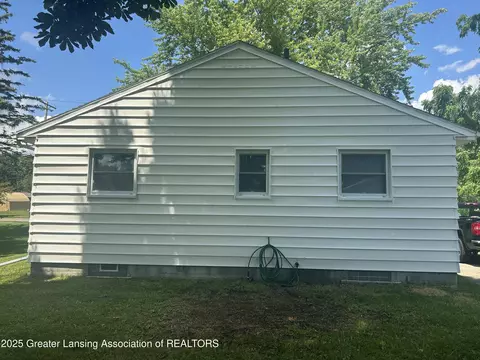 Undisclosed, Lansing, MI 48910 photo 2