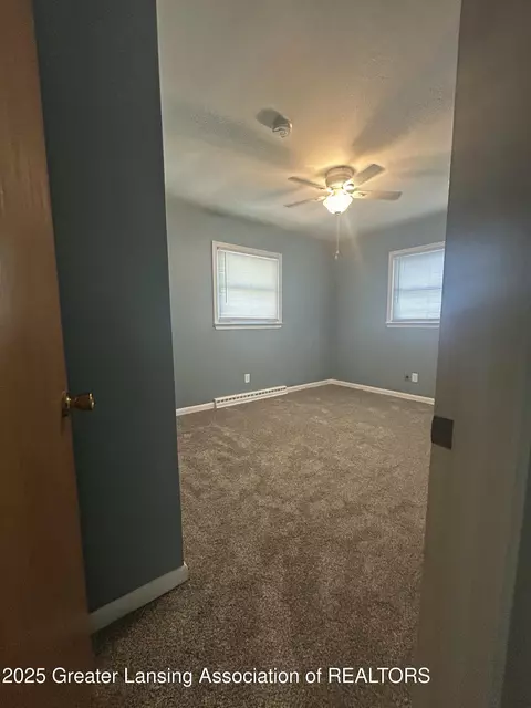 Undisclosed, Lansing, MI 48910 photo 13