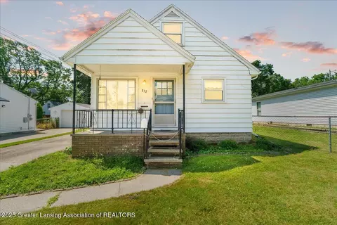 832 Irvington Ave, Lansing, MI 48910