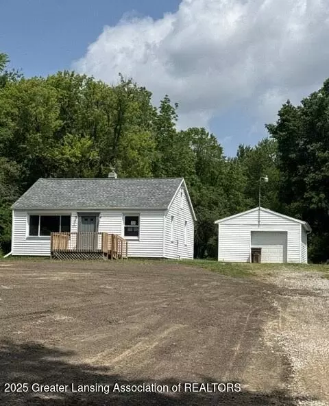 11157 W Jolly Rd, Lansing, MI 48911