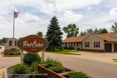 541 Red Cedar Blvd, Williamston, MI 48895 photo 3