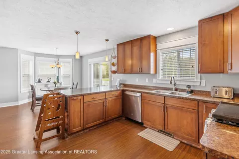 13820 Myrtle Dr, Dewitt, MI 48820 photo 18