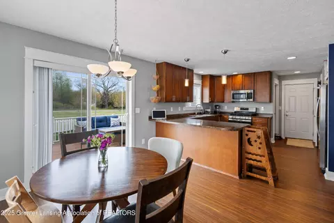 13820 Myrtle Dr, Dewitt, MI 48820 photo 12