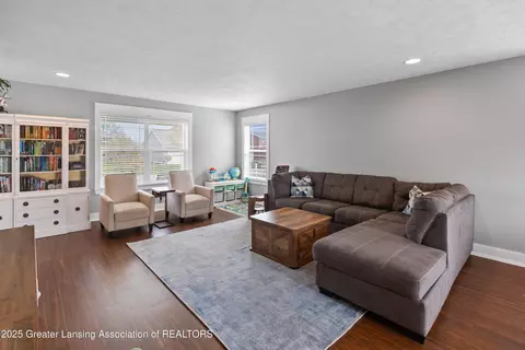 13820 Myrtle Dr, Dewitt, MI 48820 photo 7
