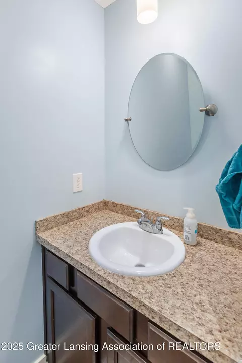 13820 Myrtle Dr, Dewitt, MI 48820 photo 21