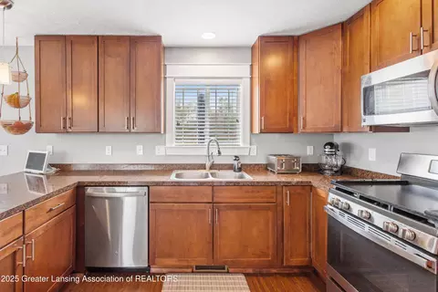 13820 Myrtle Dr, Dewitt, MI 48820 photo 13