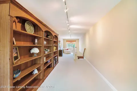 Entry Way - 10696 W Clark Rd, Eagle, MI 48822 photo 7 of 9