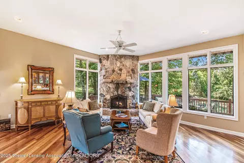 Living - 10696 W Clark Rd, Eagle, MI 48822 photo 2 of 4