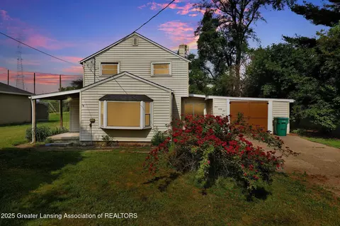 321 Lamb St, Perry, MI 48872