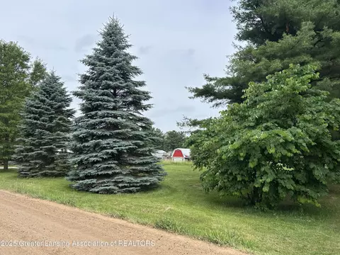 5101 E Cutler Rd, Bath, MI 48808 photo 2