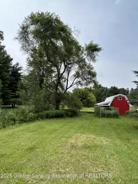 5101 E Cutler Rd, Bath, MI 48808 photo 10