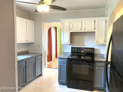 500 Spring St, Grand Ledge, MI 48837 photo 10