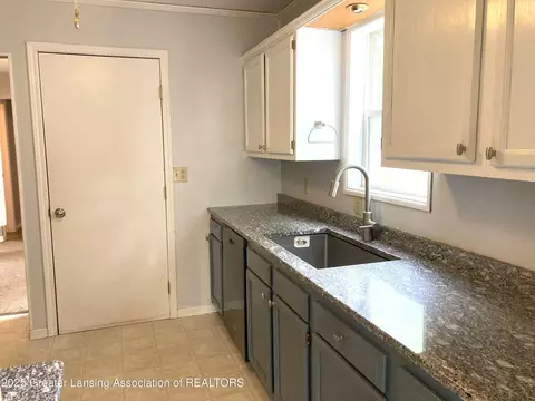 500 Spring St, Grand Ledge, MI 48837 photo 12