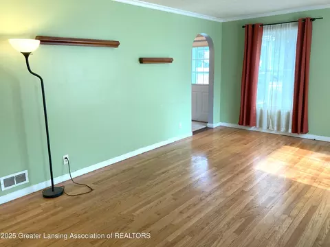 500 Spring St, Grand Ledge, MI 48837 photo 9