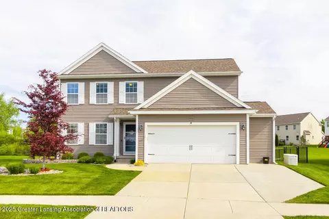 5940 Boxwood Ave, Holt, MI 48842