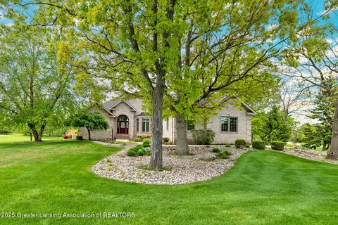 4347 Fruitbelt Ln, Williamston, MI 48895