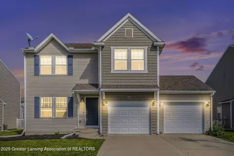 15145 Nottingham Fields Pkwy, Lansing, MI 48906