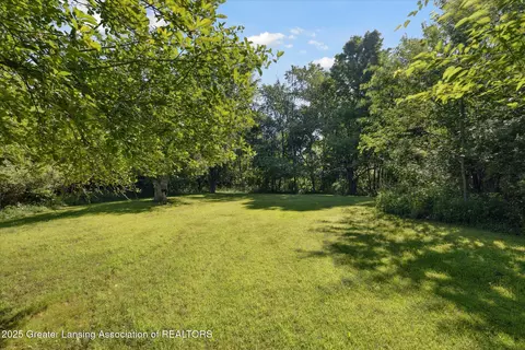 8301 S Dewitt Rd, Dewitt, MI 48820 photo 31