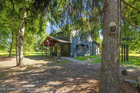 8301 S Dewitt Rd, Dewitt, MI 48820 photo 2