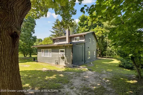 8301 S Dewitt Rd, Dewitt, MI 48820 photo 28