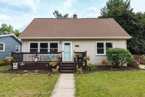 5301 Sunrose Ave, Lansing, MI 48911