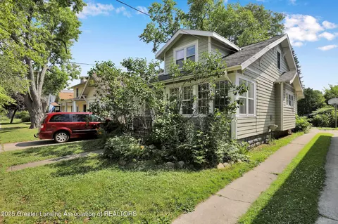 422 N Magnolia Ave, Lansing, MI 48912