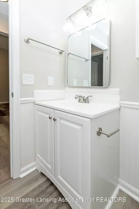 Bath - 5916 Okemos Rd, Haslett, MI 48840 photo 1 of 4