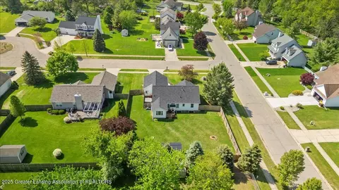 View/Area - 10053 Deblind Cir, Dimondale, MI 48821 photo 4 of 6