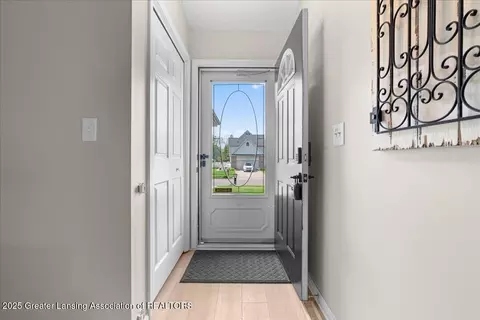 Entry Way - 10053 Deblind Cir, Dimondale, MI 48821 photo 1 of 5