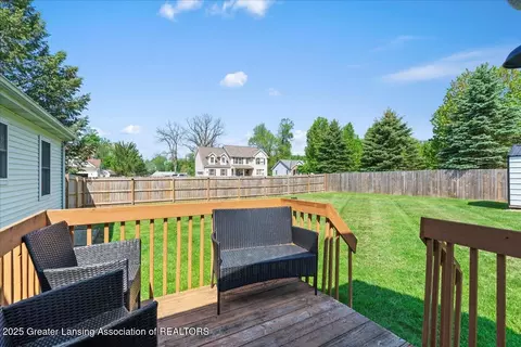 Exterior - 10053 Deblind Cir, Dimondale, MI 48821 photo 4 of 6
