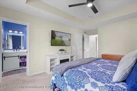 Bedroom - 10053 Deblind Cir, Dimondale, MI 48821 photo 3 of 4