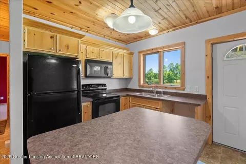 5159 E Pratt Rd, Saint Johns, MI 48879 photo 28