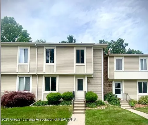 2071 Lac Du Mont, Haslett, MI 48840