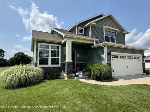 1100 Huber Ponds Dr, Charlotte, MI 48813