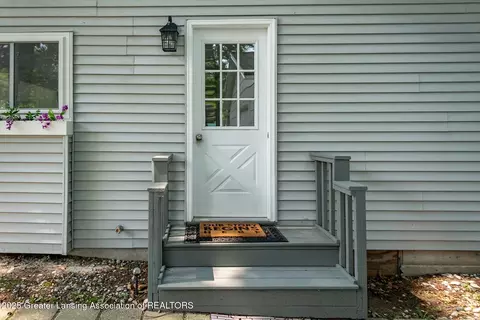 Exterior - 1337 Shepard St, Crystal, MI 48818 photo 5 of 13