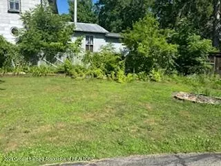 Exterior - 429 E Bridge St, Lyons, MI 48851 photo 3 of 3