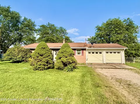 1214 Otto Rd #R1, Charlotte, MI 48813