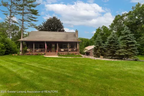 3536 N Royston Rd, Potterville, MI 48876