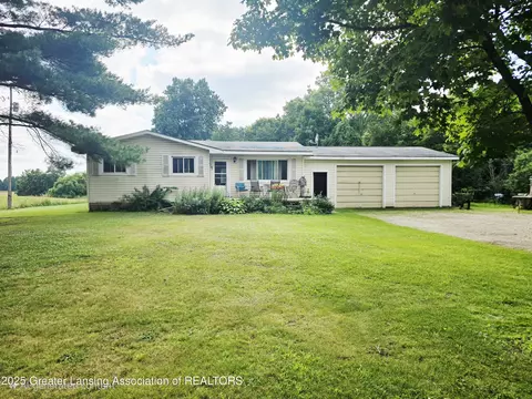 5531 N Chipman St, Owosso, MI 48867