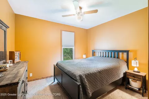 Bedroom - 112 Ferry St, Corunna, MI 48817 photo 2 of 3