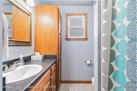 Bath - 112 Ferry St, Corunna, MI 48817 photo 1 of 1