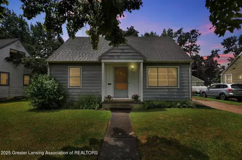 837 Andrus Ave, Lansing, MI 48917