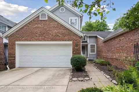 4274 Hillside Dr, Ann Arbor, MI 48105