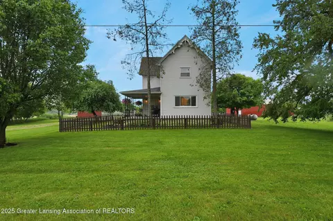 4527 W Hibbard Rd, Owosso, MI 48867