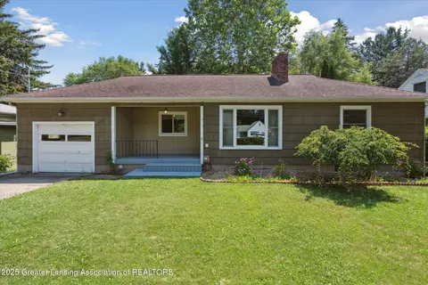 808 Robins Rd, Lansing, MI 48917 photo 3