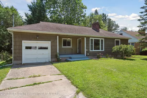 808 Robins Rd, Lansing, MI 48917 photo 2