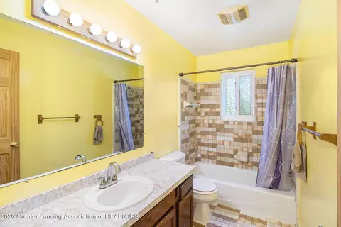 Bath - 309 Valley Ct, Perry, MI 48872 photo 1 of 1